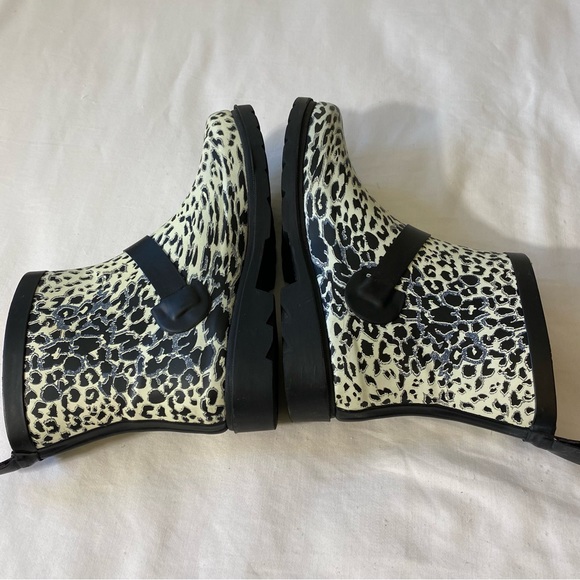 Capelli New York Rain Boots size 8 Leopard Animal Print Buckle Detail RBT-4003 - Picture 4 of 9